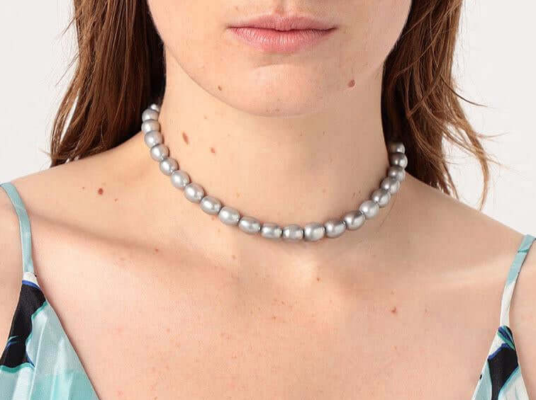 Transform Your Look with Pearl Necklace