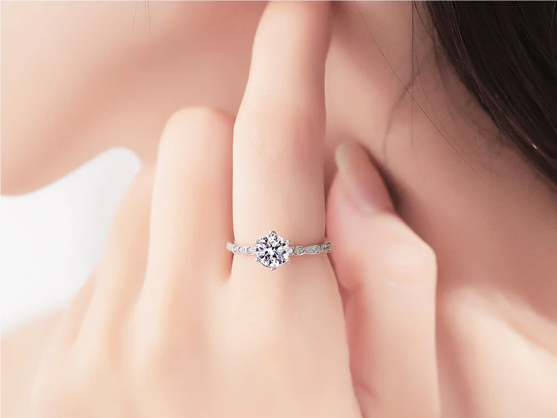Why Moissanite Rings Are a Top Choice for Modern Couples