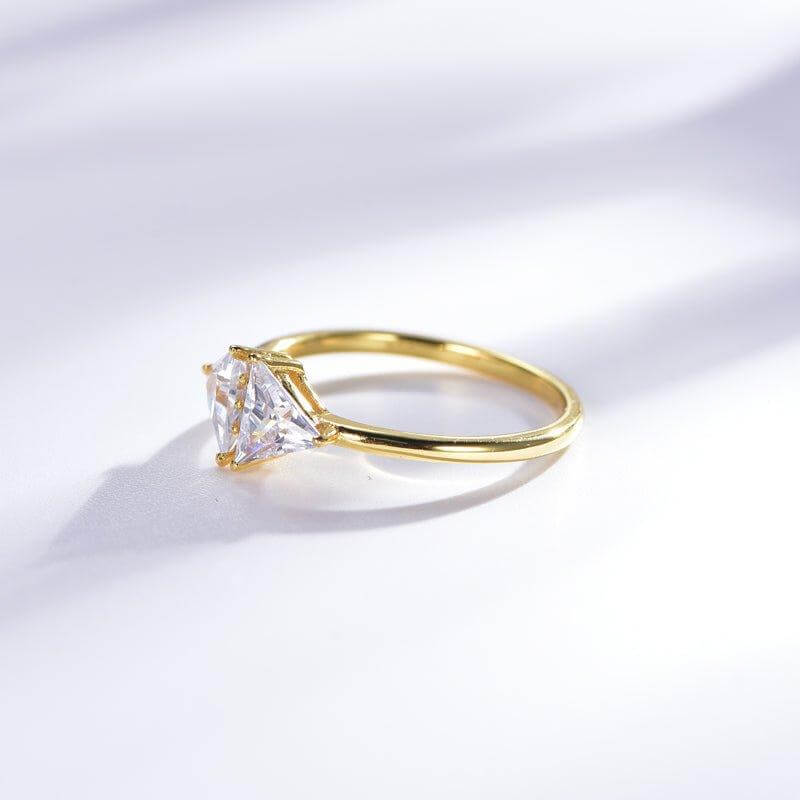 Minimalist Simulated diamond Trilliant Cut Engagement Ring - Trendolla Jewelry