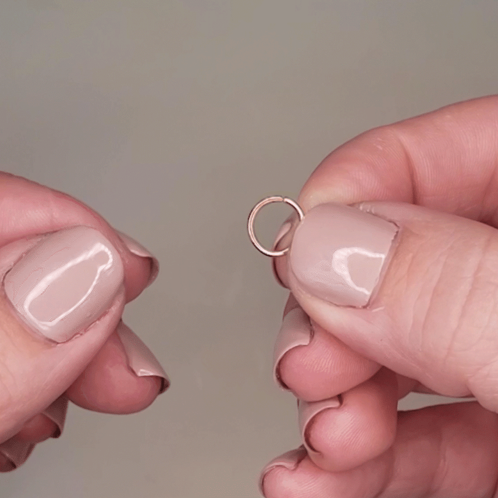 Petti Hugging Hoop Earrings (Pair) - Trendolla Jewelry