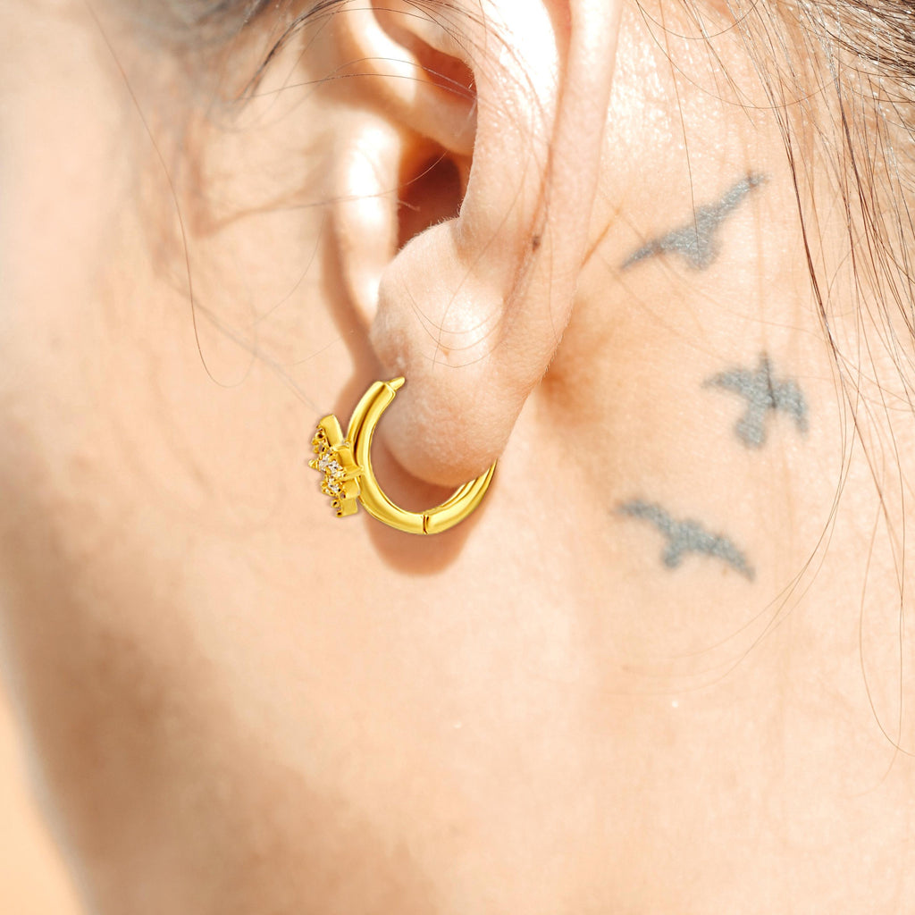 Sparkly Starburst Huggie Earrings - Trendolla Jewelry