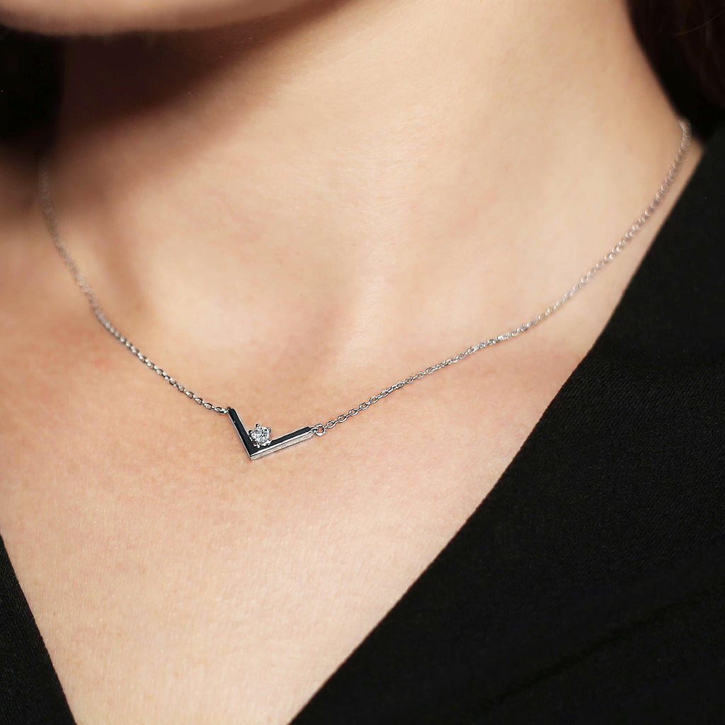 V Shaped Necklace - Trendolla Jewelry